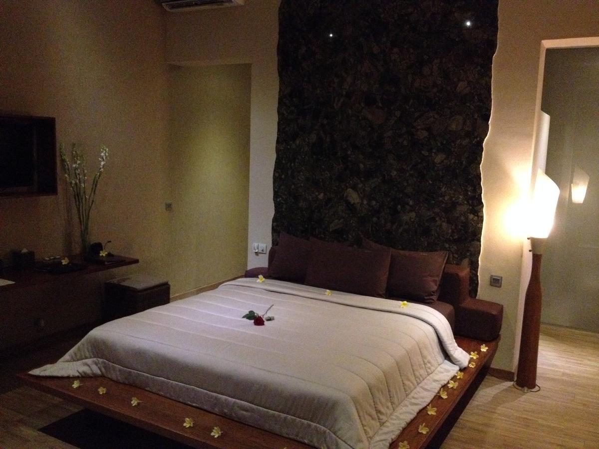 The Puncak Lombok Hotel เซงกีกี ภายนอก รูปภาพ