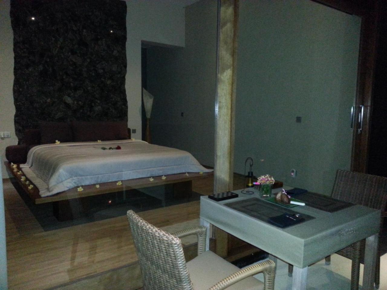 The Puncak Lombok Hotel เซงกีกี ภายนอก รูปภาพ
